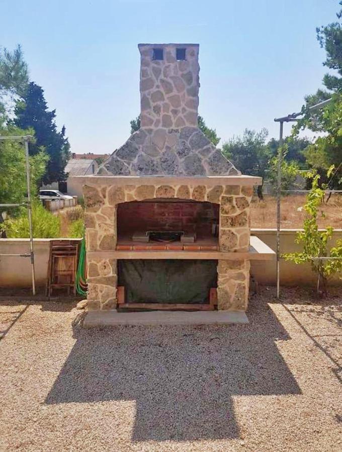 Apartmani Solis Vir Luaran gambar