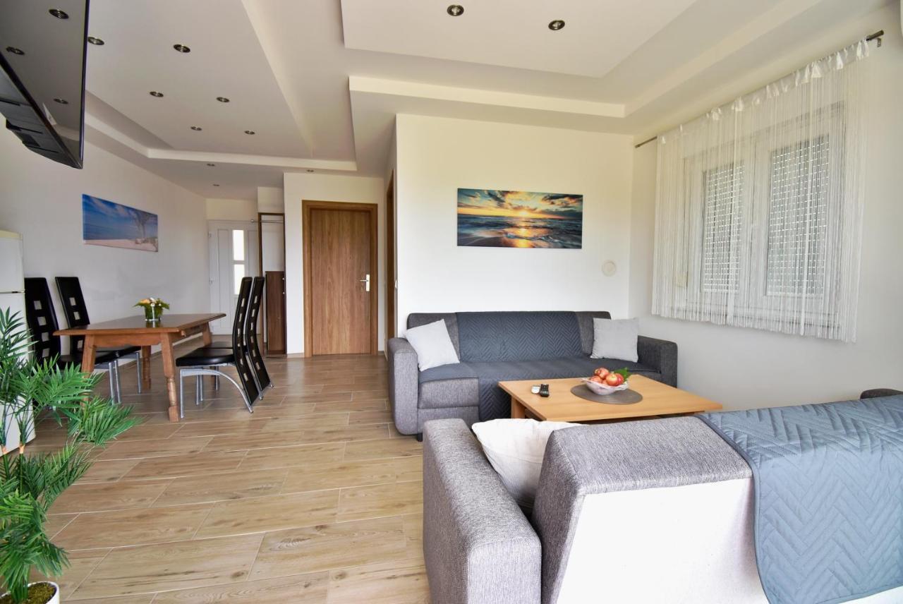 Apartmani Solis Vir Luaran gambar